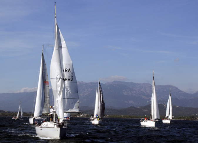 Un week-end entre ballon rond et voile à Porto-Vecchio Un week-end entre ballon rond et voile à Porto-Vecchio