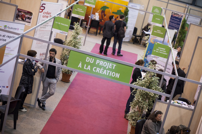 Vous cherchez un emploi? Plus de 16.000 recrutements sont prévus en 2019 en Corse Vous cherchez un emploi? Plus de 16.000 recrutements sont prévus en 2019 en Corse