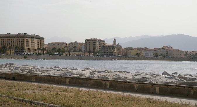 Coup de Sirocco sur Ajaccio : 40,1 degrés à 12h45 Coup de Sirocco sur Ajaccio : 40,1 degrés à 12h45