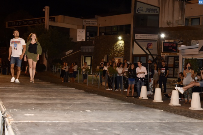 Union des commerçants de Calvi : encore un défilé réussi Union des commerçants de Calvi : encore un défilé réussi