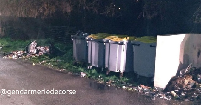 Afa : Mettre le feu à des conteneurs d'ordures ménagères n'est pas un jeu Afa : Mettre le feu à des conteneurs d'ordures ménagères n'est pas un jeu