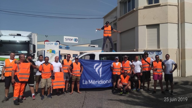 Les grévistes de La Méridionale bloquent une plateforme du groupe STEF à Marseille