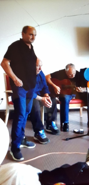 L'Unité des longs séjours du CH Calvi-Balagne a eu droit à sa fête de la musique L'Unité des longs séjours du CH Calvi-Balagne a eu droit à sa fête de la musique