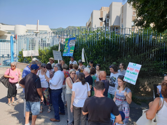 Centre d'enfouissement de Giuncaggiu : "Tavignanu vivu" chez le préfet de Haute-Corse Centre d'enfouissement de Giuncaggiu : "Tavignanu vivu" chez le préfet de Haute-Corse