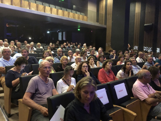 La Citadelle en question pour les Ajacciens La Citadelle en question pour les Ajacciens