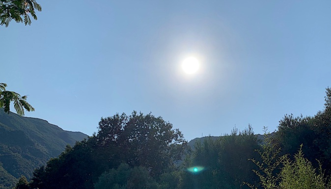 Alerte canicule en  Corse :  Ça continue ! Alerte canicule en  Corse :  Ça continue !