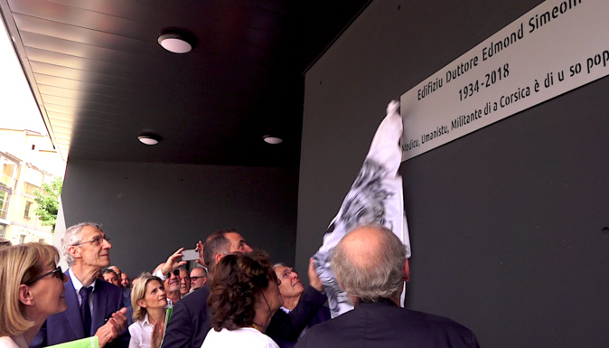 Università : l'edifiziu Edmond Simeoni pour les Sciences Humaines et Sociales Università : l'edifiziu Edmond Simeoni pour les Sciences Humaines et Sociales