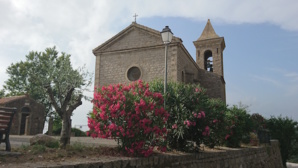 La photo  jour : l'église de Coti Chiavari