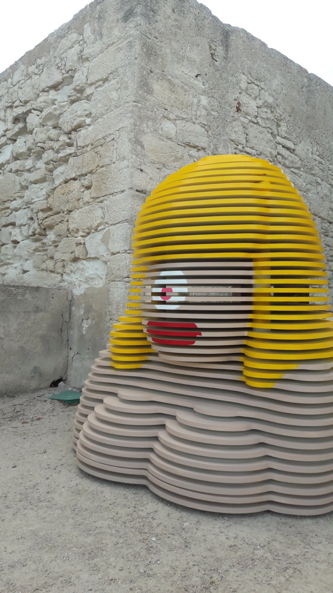 Les colorophages envahissent Bonifacio Les colorophages envahissent Bonifacio