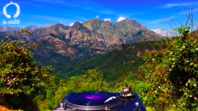 (Photos et vidéos : page publique Facebook) (Photos et vidéos : page publique Facebook)