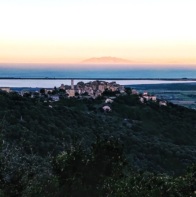 La photo du jour : U Borgu, Chjurlinu, u Tirrenu, Elba… La photo du jour : U Borgu, Chjurlinu, u Tirrenu, Elba…