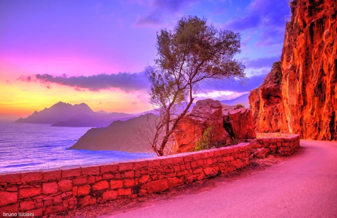 La photo du jour : Dans les petites calanche de Serriera