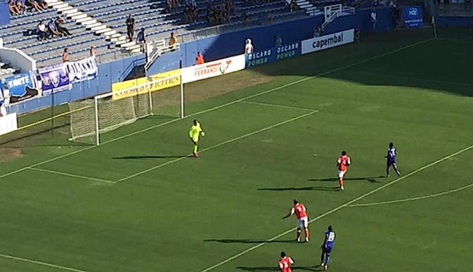 Football N2 : Sporting-Reims, le champagne pour le SCB (3-1) Football N2 : Sporting-Reims, le champagne pour le SCB (3-1)