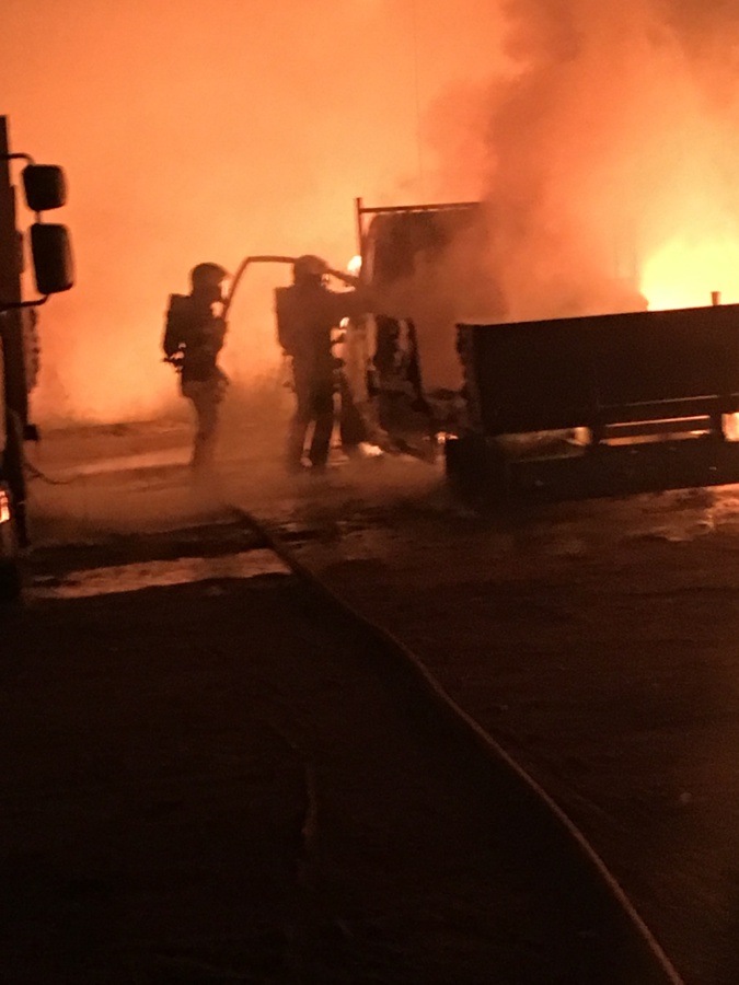 Trois camions en feu à Lisula Trois camions en feu à Lisula