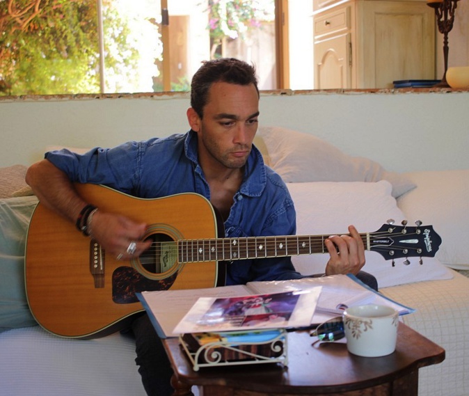 Jean-Baptiste Guegan répète chez Michel Mallory Jean-Baptiste Guegan répète chez Michel Mallory