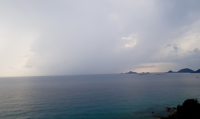 Orage au large des Sanguinaires ( Pascal Zereni)