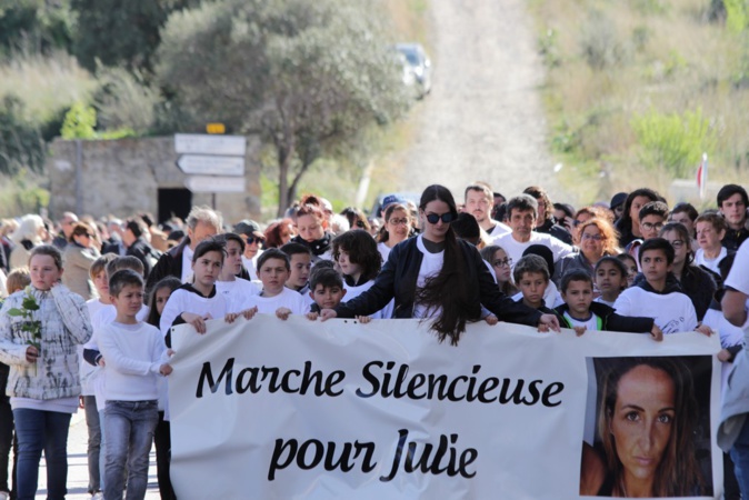Les parents de Julie Douib reçus ce mardi à Matignon Les parents de Julie Douib reçus ce mardi à Matignon