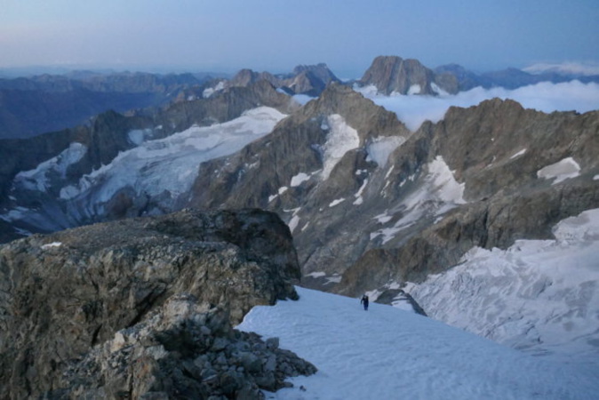 Le glacier de l'Ailefroide (http://www.guides06.com)