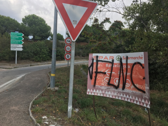 Bastelicaccia : Tirs et inscriptions menaçantes contre un commerce Bastelicaccia : Tirs et inscriptions menaçantes contre un commerce