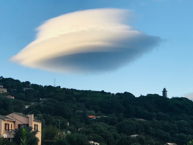 La photo du jour : le lenticulaire de Porettu