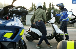 Les gendarmes de la Corse du Sud relaient le projet "EDWARD", la journée européenne sans mort sur la route Les gendarmes de la Corse du Sud relaient le projet "EDWARD", la journée européenne sans mort sur la route