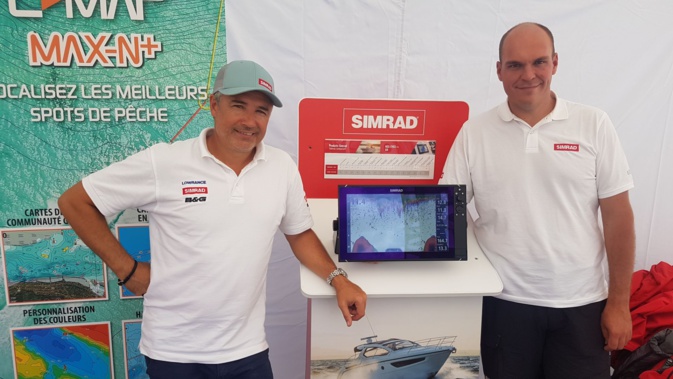 Bruno Alicarte (à gauche) au stand Lowrance et Simrad Bruno Alicarte (à gauche) au stand Lowrance et Simrad