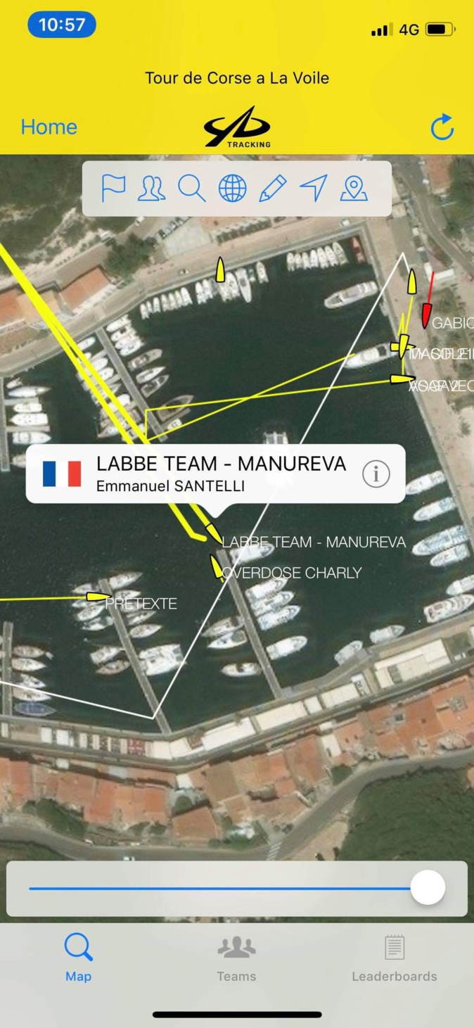 Emplacement au port de Bonifacio Emplacement au port de Bonifacio