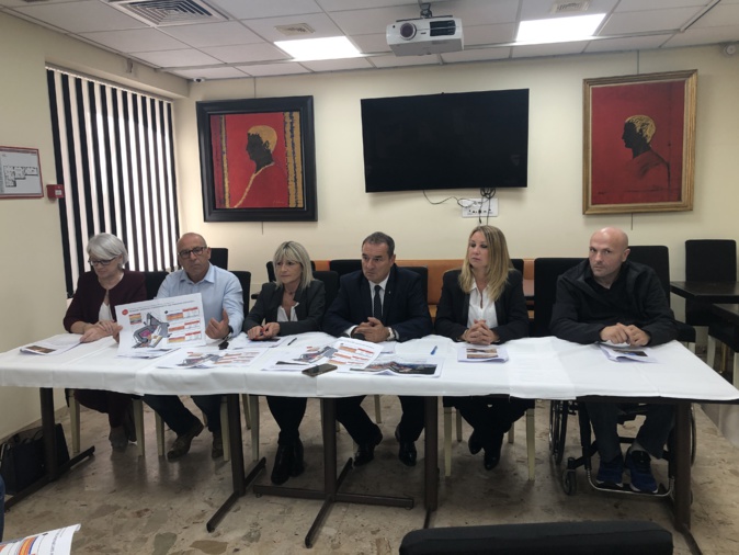 François Filoni : « La citadelle ne doit pas devenir un centre commercial concurrent du petit commerce ajaccien » François Filoni : « La citadelle ne doit pas devenir un centre commercial concurrent du petit commerce ajaccien »