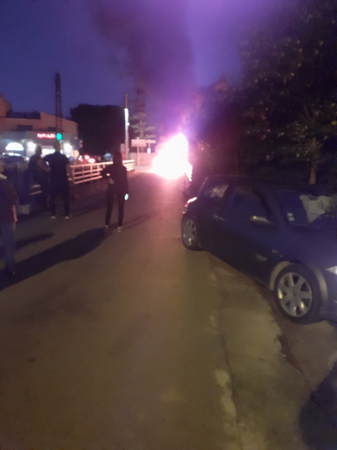 Véhicule en feu à Calenzana Véhicule en feu à Calenzana