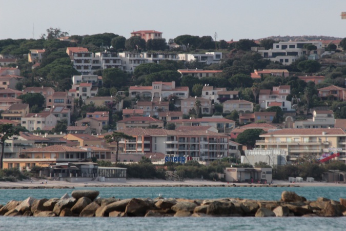 Les établissements de plage de Calvi ont jusqu'au 31 octobre 2019 pour démolir