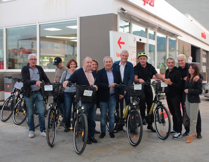 Un nouveau service de location de vélos électriques inauguré à Calvi 