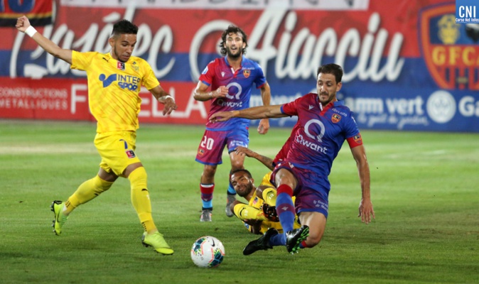 Lyon-Duchère domine le GFCA à Mezzavia (1-3) Lyon-Duchère domine le GFCA à Mezzavia (1-3)