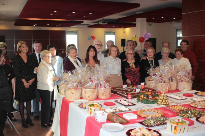 Anciens et élus réunis pour la photo-souvenir Anciens et élus réunis pour la photo-souvenir
