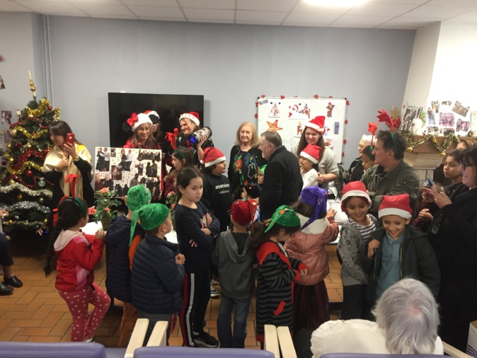 Bastia : Quand le marché de Noël d’OPRA s’invite à l’EHPAD Ste Thérèse ! Bastia : Quand le marché de Noël d’OPRA s’invite à l’EHPAD Ste Thérèse !