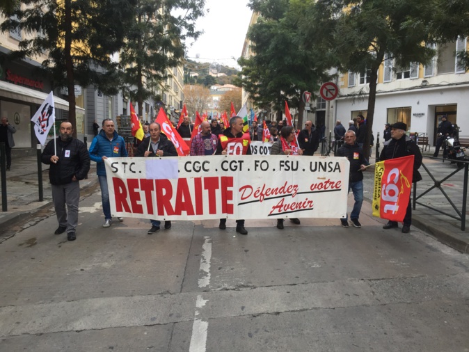 VIDEO - Retraites: les réactions des syndicats corses aux annonces d'Edouard Philippe