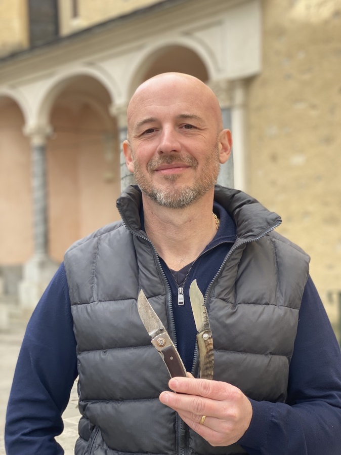 Tout connaître sur les spécificités du couteau corse Tout connaître sur les spécificités du couteau corse