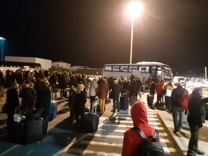 Air Corsica : Après la tempête, les premiers passagers quittent Ajaccio 