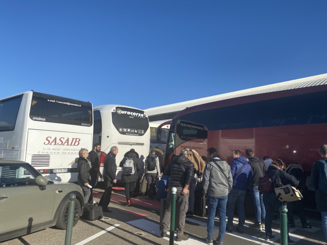 Pont aérien à l'aéroport de Bastia-Poretta : Air Corsica assure... Pont aérien à l'aéroport de Bastia-Poretta : Air Corsica assure...