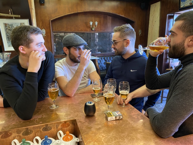 L'apéro de Noël, quand les nouvelles traditions s'invitent en Corse L'apéro de Noël, quand les nouvelles traditions s'invitent en Corse