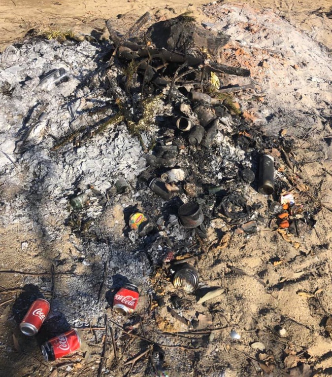 Saint-Florent : les arbres de Noël brûlés Saint-Florent : les arbres de Noël brûlés