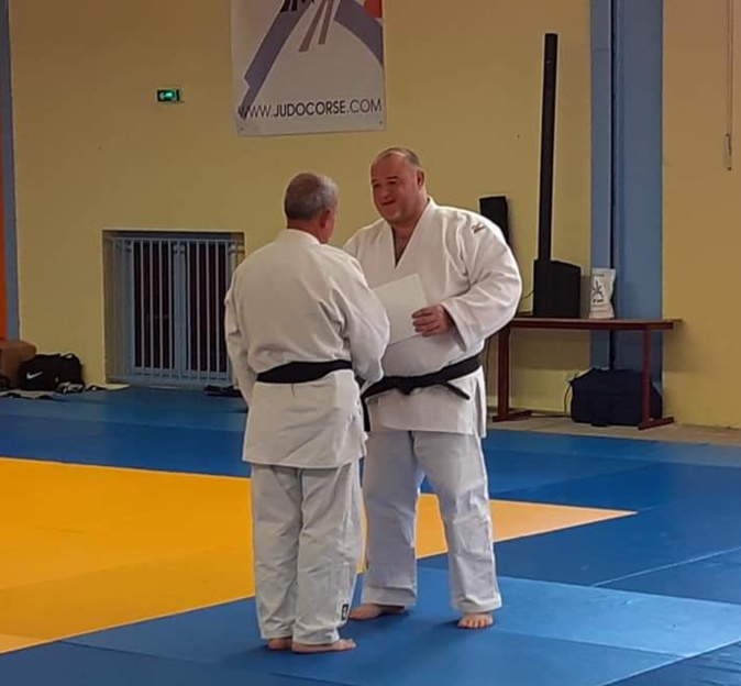 Ceinture noire et reconnaissance de la Fédération Française de Judo pour Jean-Pierre Gasque
