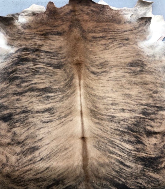 6e Edition de Fabrica Design : le cuir de la vache-tigre "Saïnata" à l’honneur 6e Edition de Fabrica Design : le cuir de la vache-tigre "Saïnata" à l’honneur