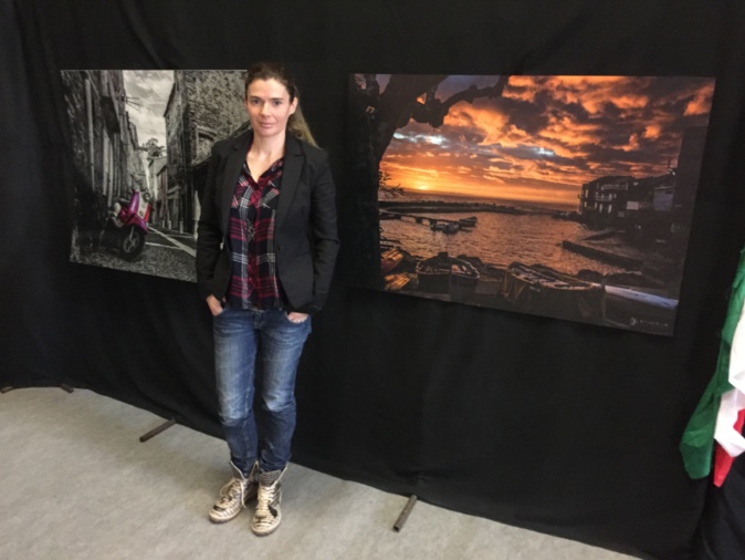 Angèle Chavazas expose jusqu'au 8 février dans le péristyle du théâtre de Bastia. Angèle Chavazas expose jusqu'au 8 février dans le péristyle du théâtre de Bastia.