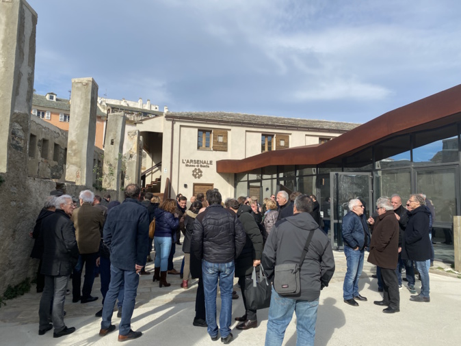 Rassemblement de soutien devant les locaux de RCFM Rassemblement de soutien devant les locaux de RCFM