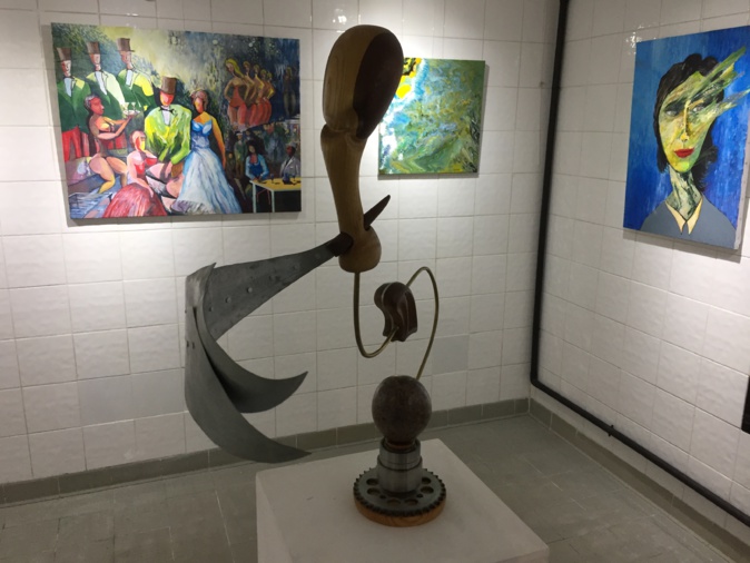 De belles couleurs à la galerie ... "Noir et blanc" de Bastia De belles couleurs à la galerie ... "Noir et blanc" de Bastia