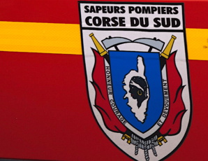 Ajaccio : balles de déchets en feu à Saint-Antoine