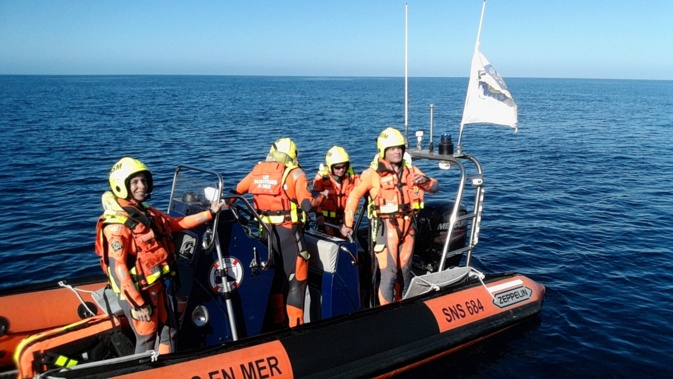 Exercice au large de Calvi pour les sauveteurs de la SNSM Exercice au large de Calvi pour les sauveteurs de la SNSM