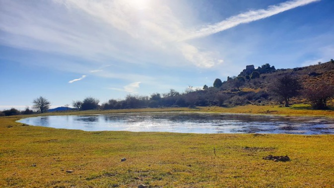 La photo du jour : sous la chapelle San Alesiu, un petit lac
