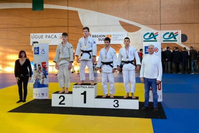 Matéo Bazin sur la plus haute marche du podium Matéo Bazin sur la plus haute marche du podium