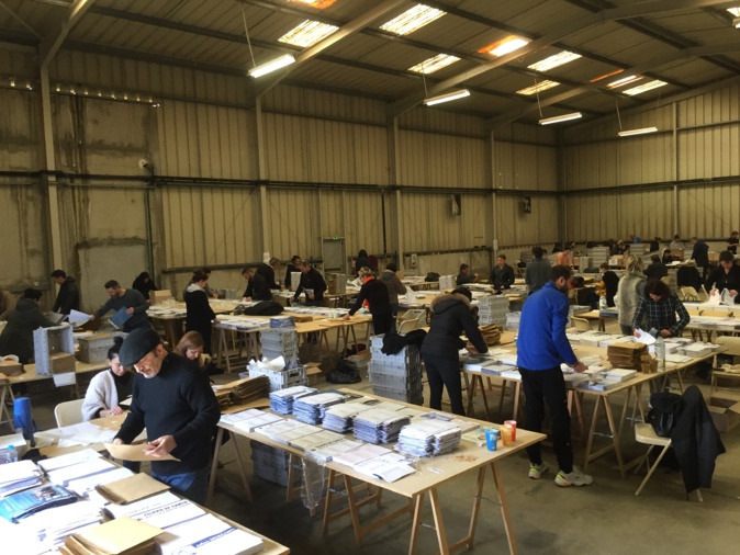 Mise sous pli de la propagande électorale ce samedi à Borgo Mise sous pli de la propagande électorale ce samedi à Borgo